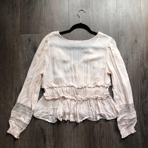 American Eagle Cream Blouse - Picture 2 of 4